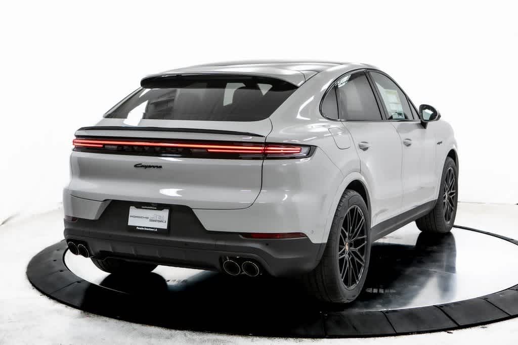 Thumbnail: 2025 Porsche  - 7