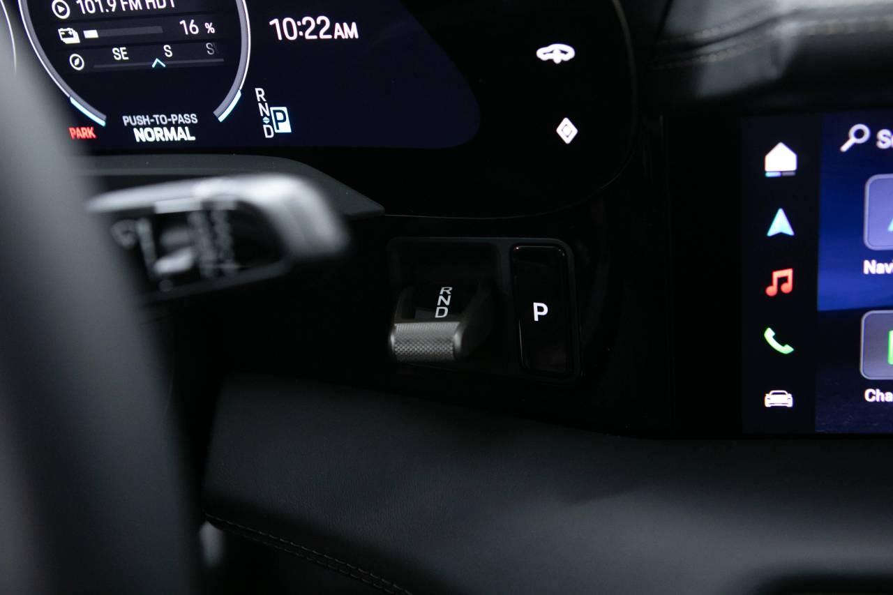 Thumbnail: 2026 Porsche Taycan - 30