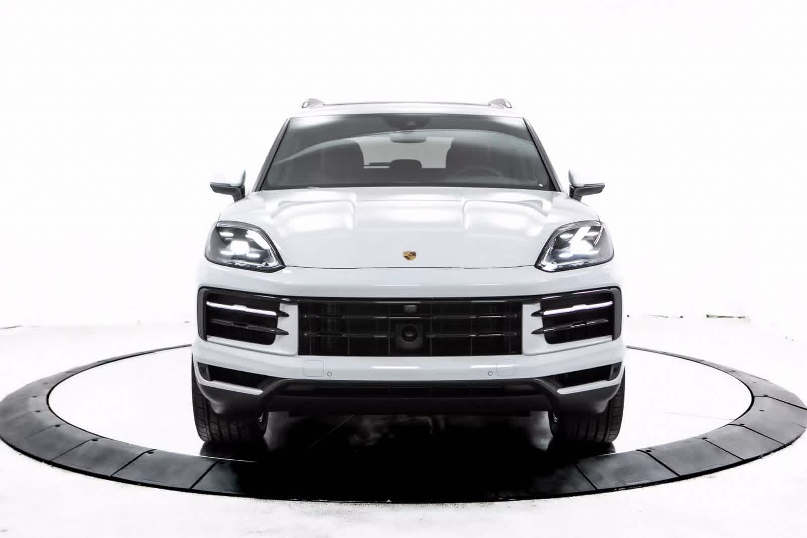 Thumbnail: 2025 Porsche Cayenne - 10