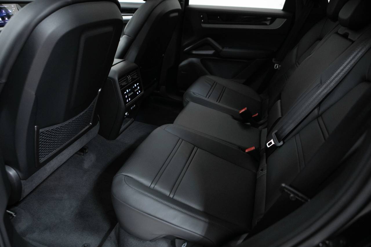 Thumbnail: 2026 Porsche  - 38