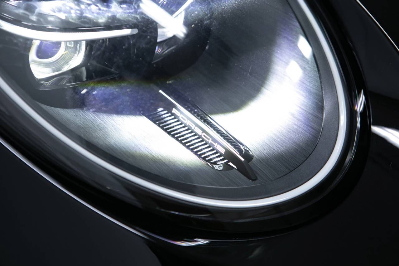 Thumbnail: 2026 Porsche 911 - 13