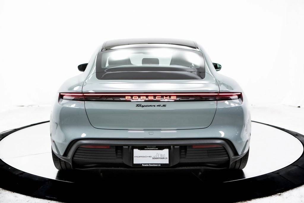 Thumbnail: 2025 Porsche Taycan - 6