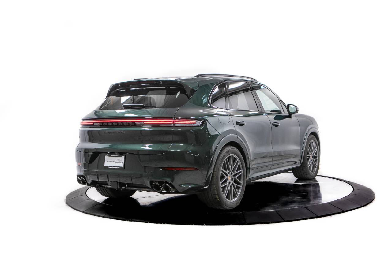Thumbnail: 2025 Porsche Cayenne - 7