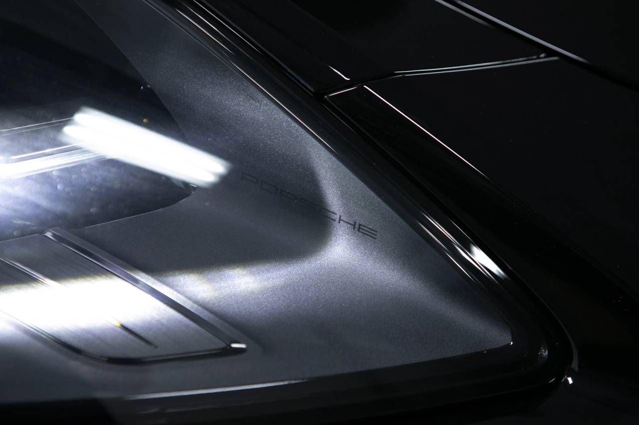 Thumbnail: 2026 Porsche Panamera - 13