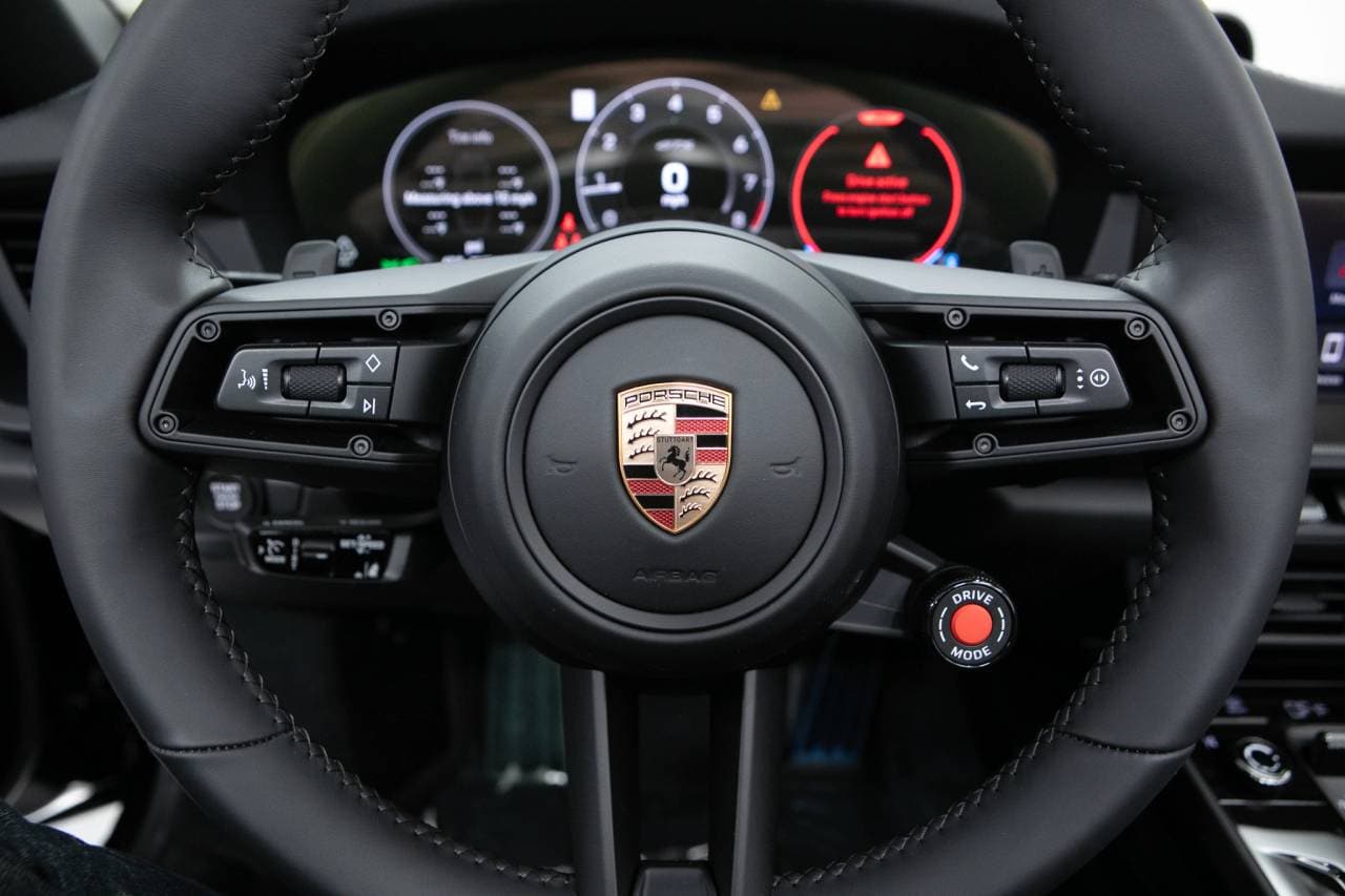 Thumbnail: 2026 Porsche 911 - 21