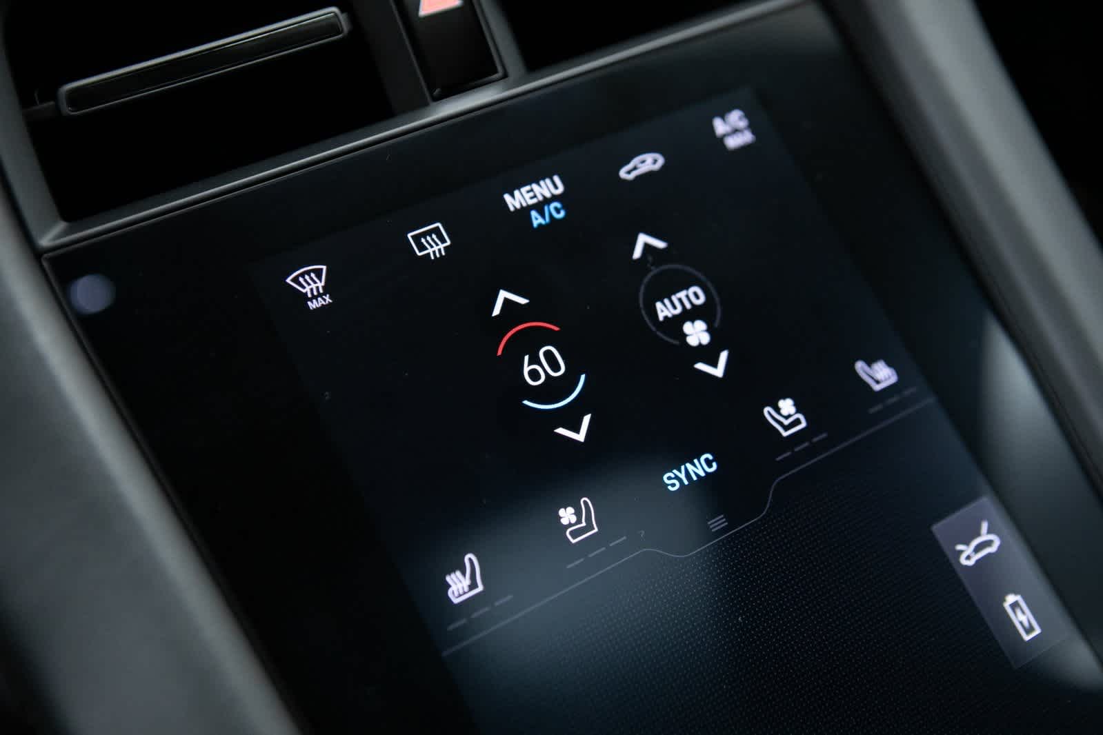 Thumbnail: 2022 Porsche Taycan - 22