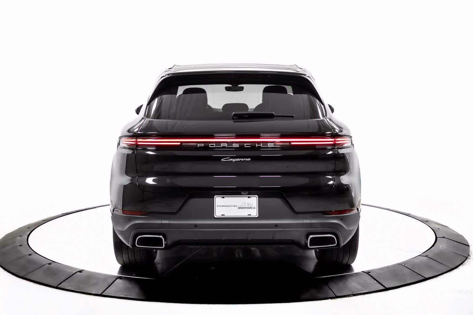 Thumbnail: 2025 Porsche Cayenne - 6