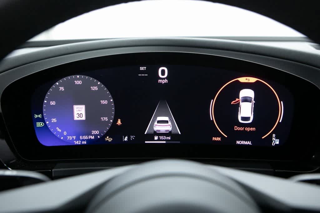 Thumbnail: 2025 Porsche Macan - 25