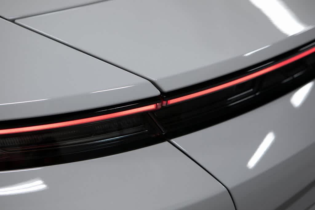 Thumbnail: 2025 Porsche Taycan - 19