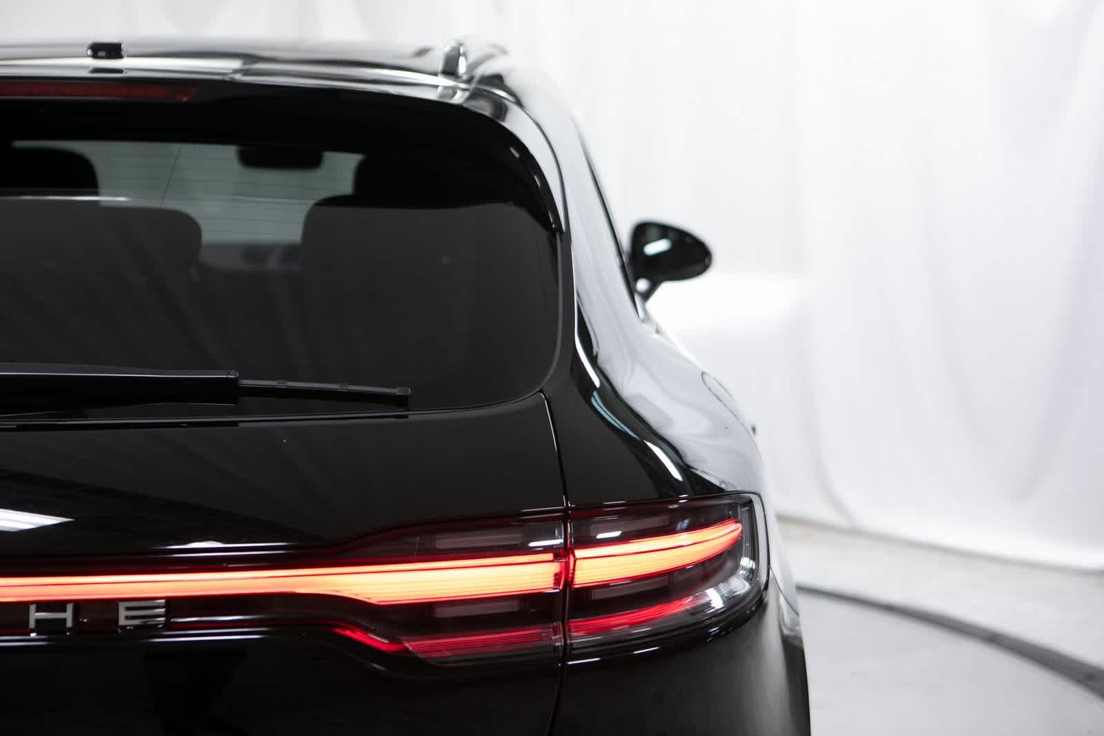 Thumbnail: 2025 Porsche Macan - 39