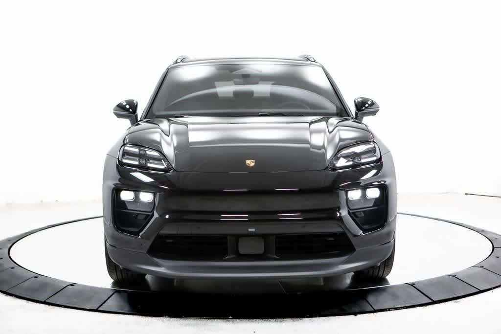 Thumbnail: 2025 Porsche Macan - 10
