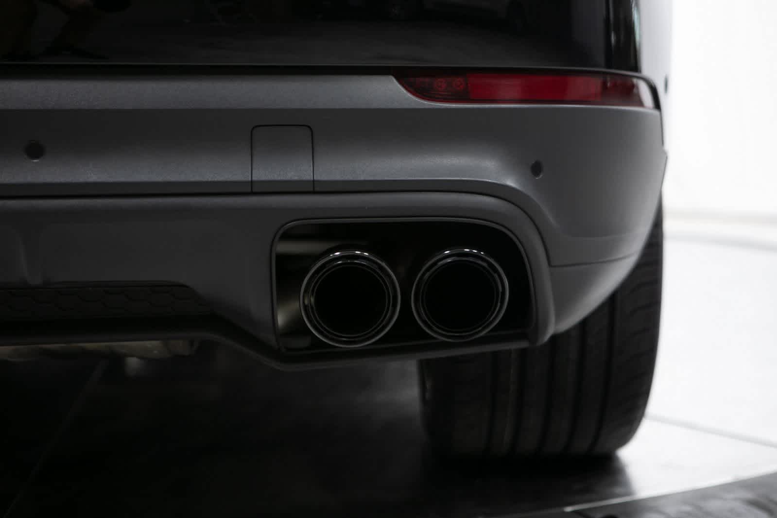 Thumbnail: 2023 Porsche Cayenne - 35