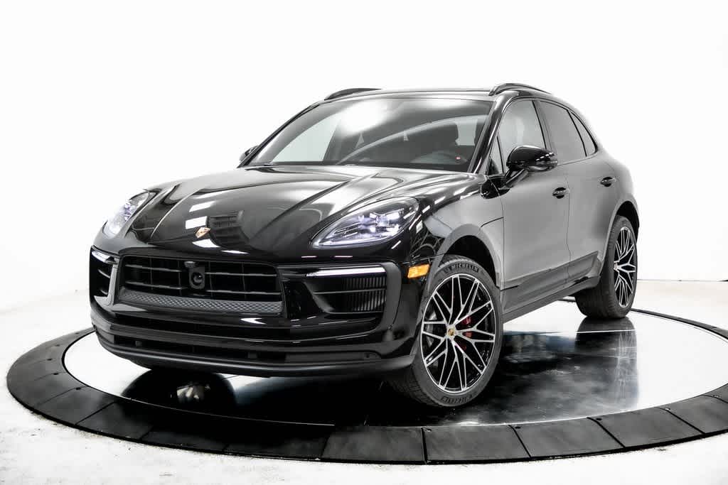 Thumbnail: 2025 Porsche Macan - 1