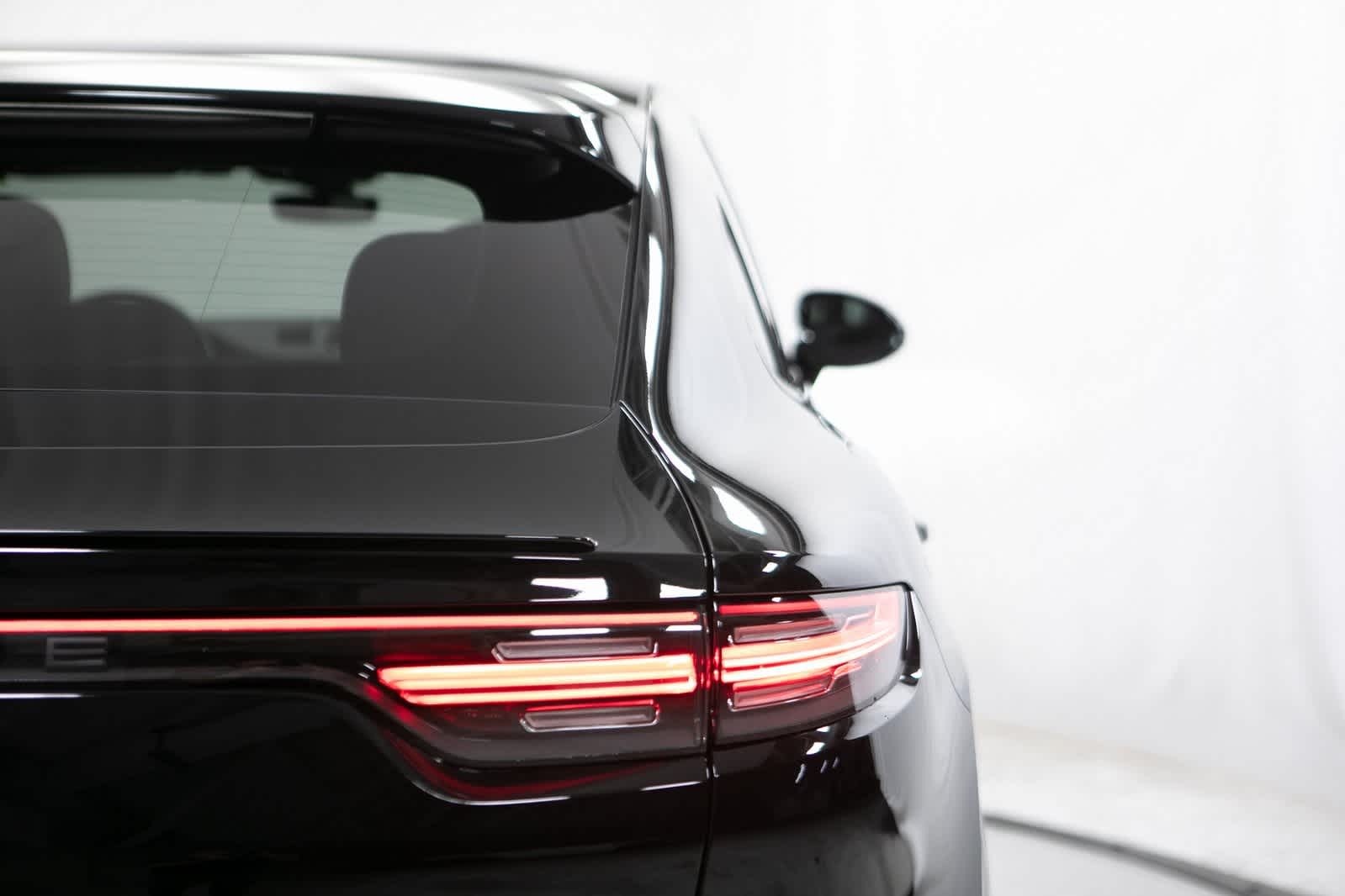 Thumbnail: 2022 Porsche Cayenne - 38