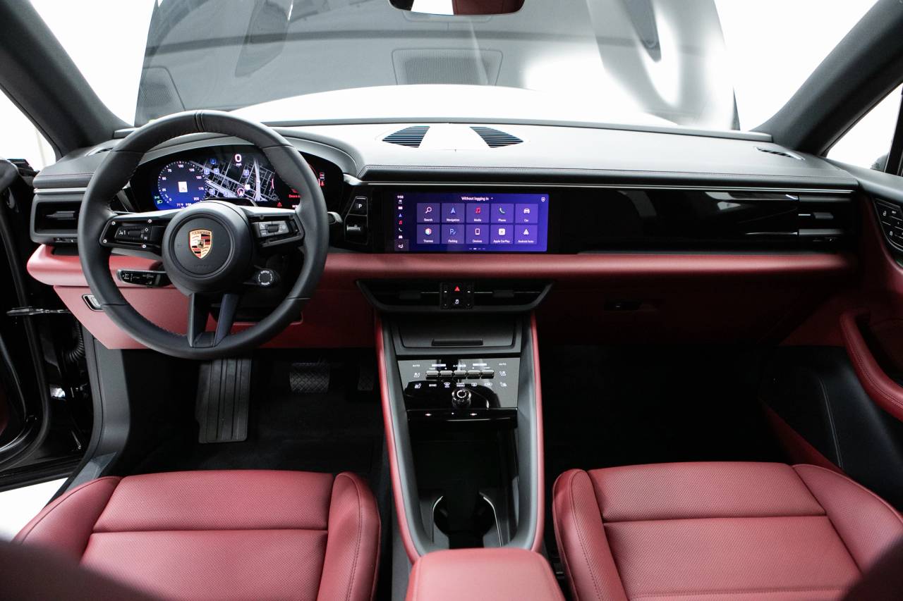 Thumbnail: 2026 Porsche Macan - 19