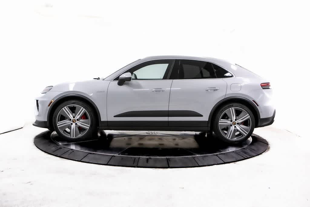2025 Porsche Macan Electric photo 2