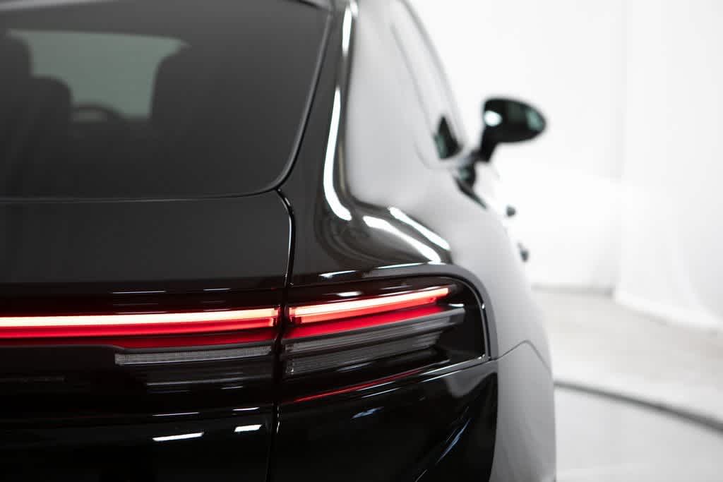 Thumbnail: 2025 Porsche Macan - 38