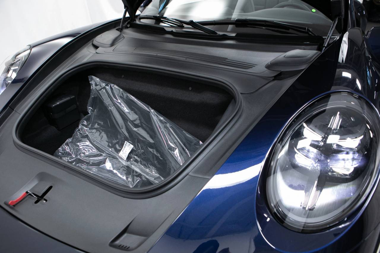 Thumbnail: 2026 Porsche 911 - 36