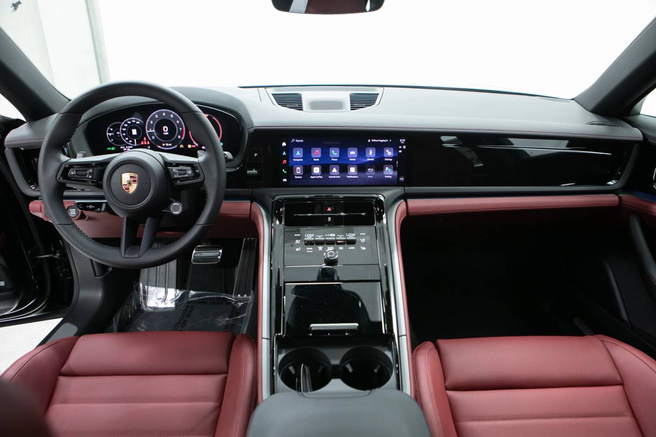 Thumbnail: 2026 Porsche Panamera - 20