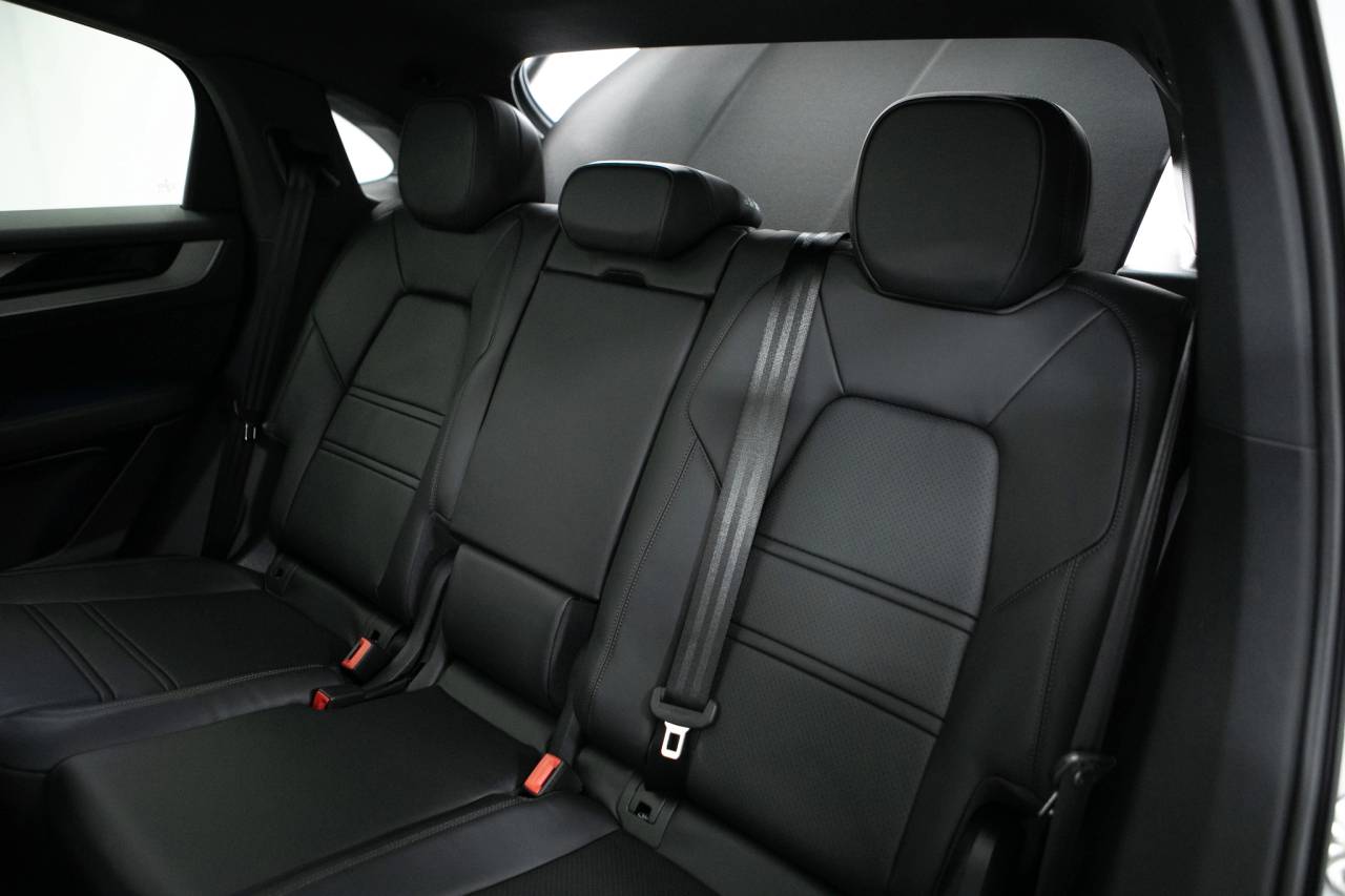 Thumbnail: 2026 Porsche  - 38