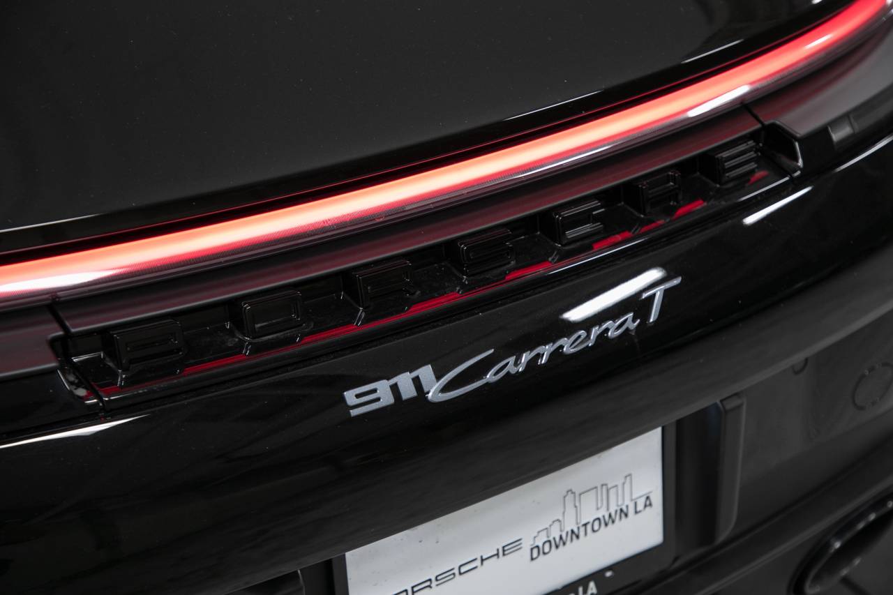 Thumbnail: 2025 Porsche 911 - 18