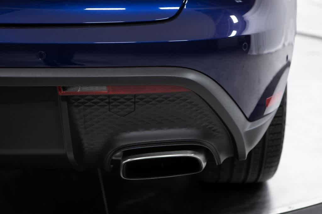 Thumbnail: 2025 Porsche Macan - 39