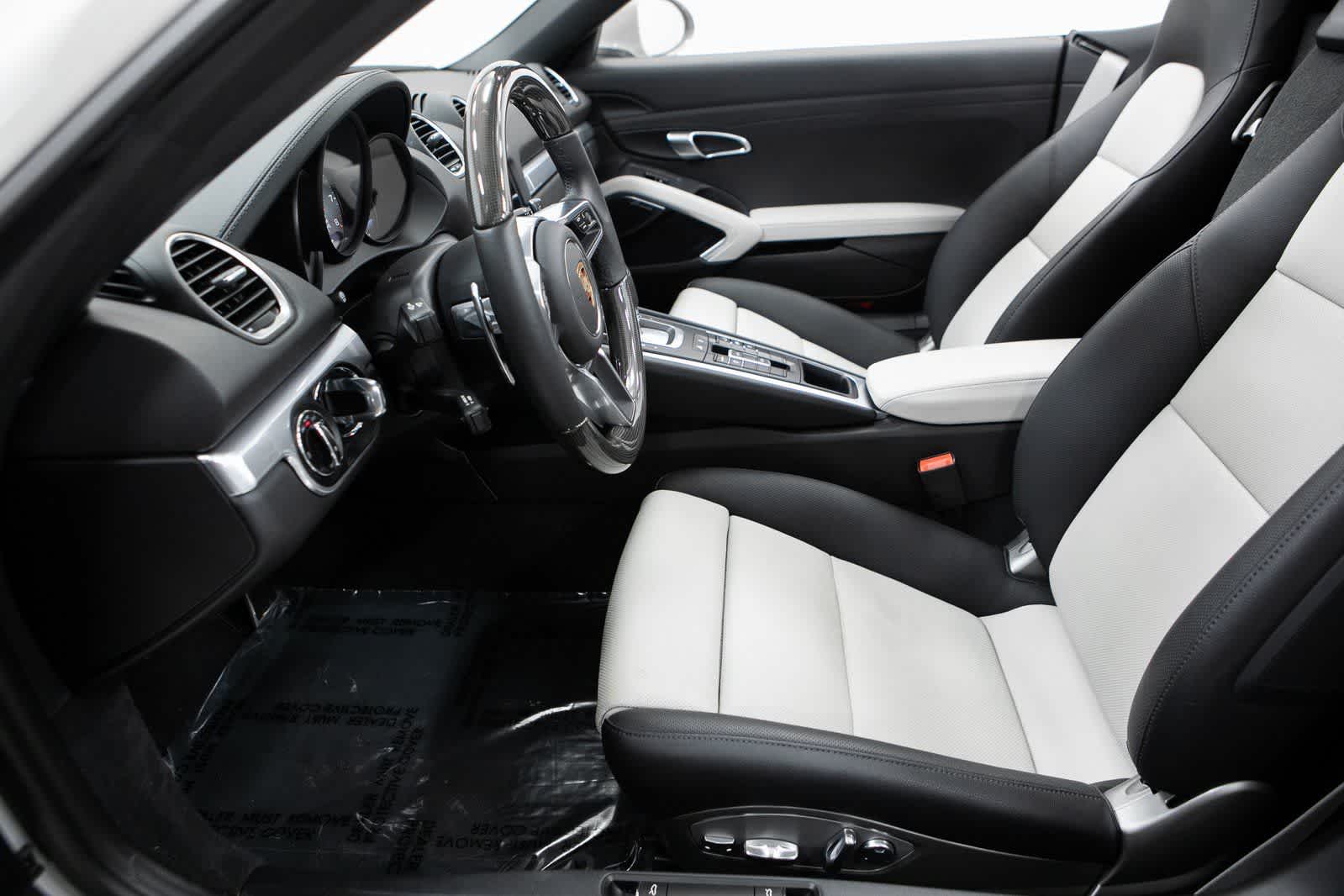 Thumbnail: 2025 Porsche 718 Boxster - 16