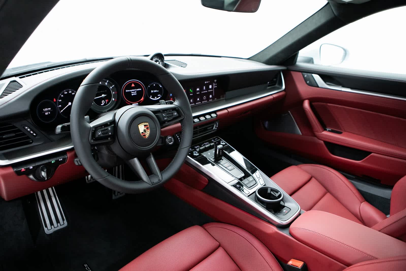 Thumbnail: 2025 Porsche 911 - 4