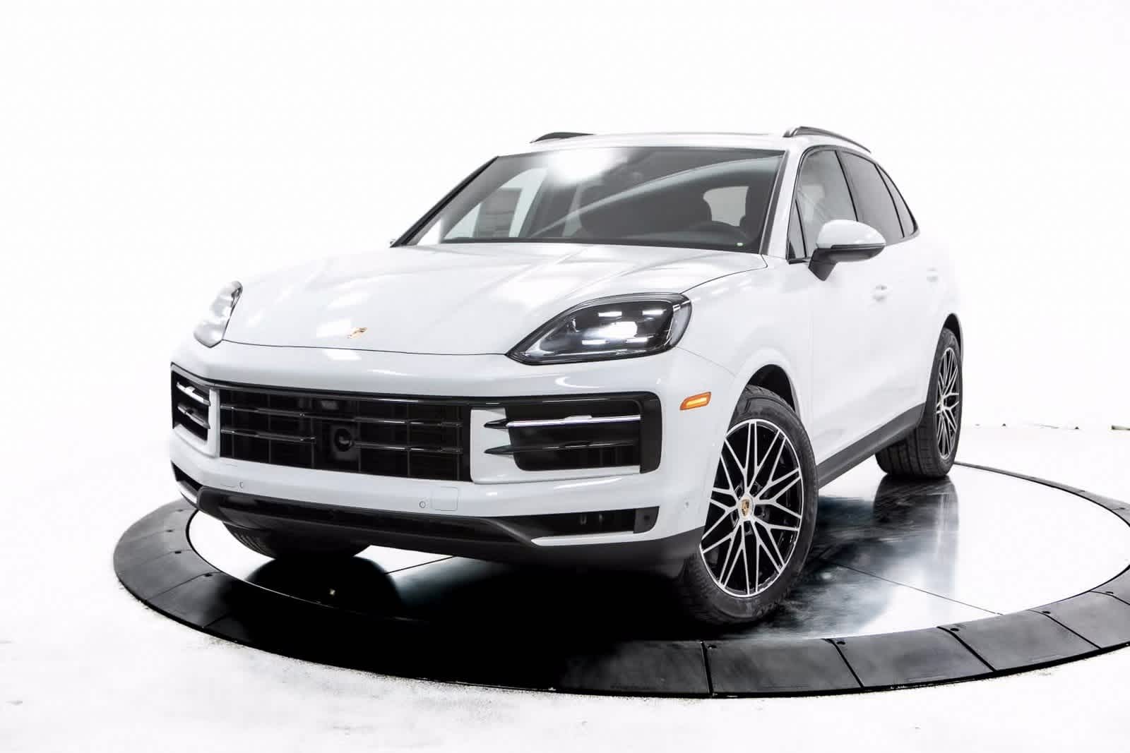 Thumbnail: 2025 Porsche Cayenne - 1