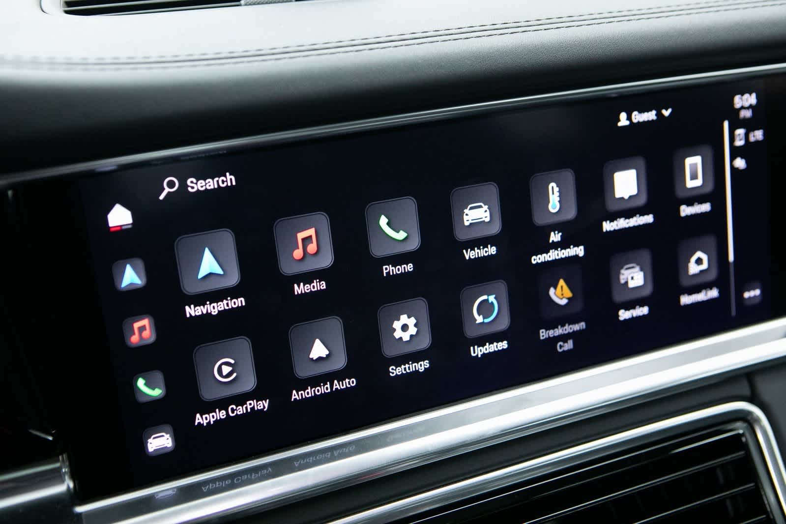 Thumbnail: 2022 Porsche Panamera - 15