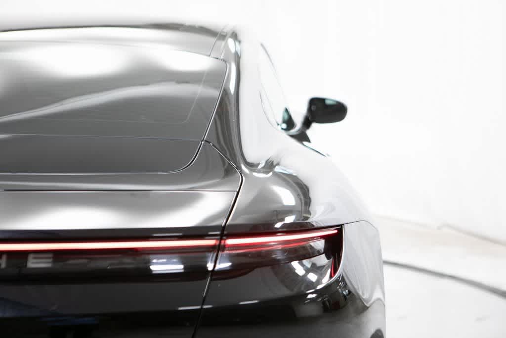 Thumbnail: 2022 Porsche Taycan - 38