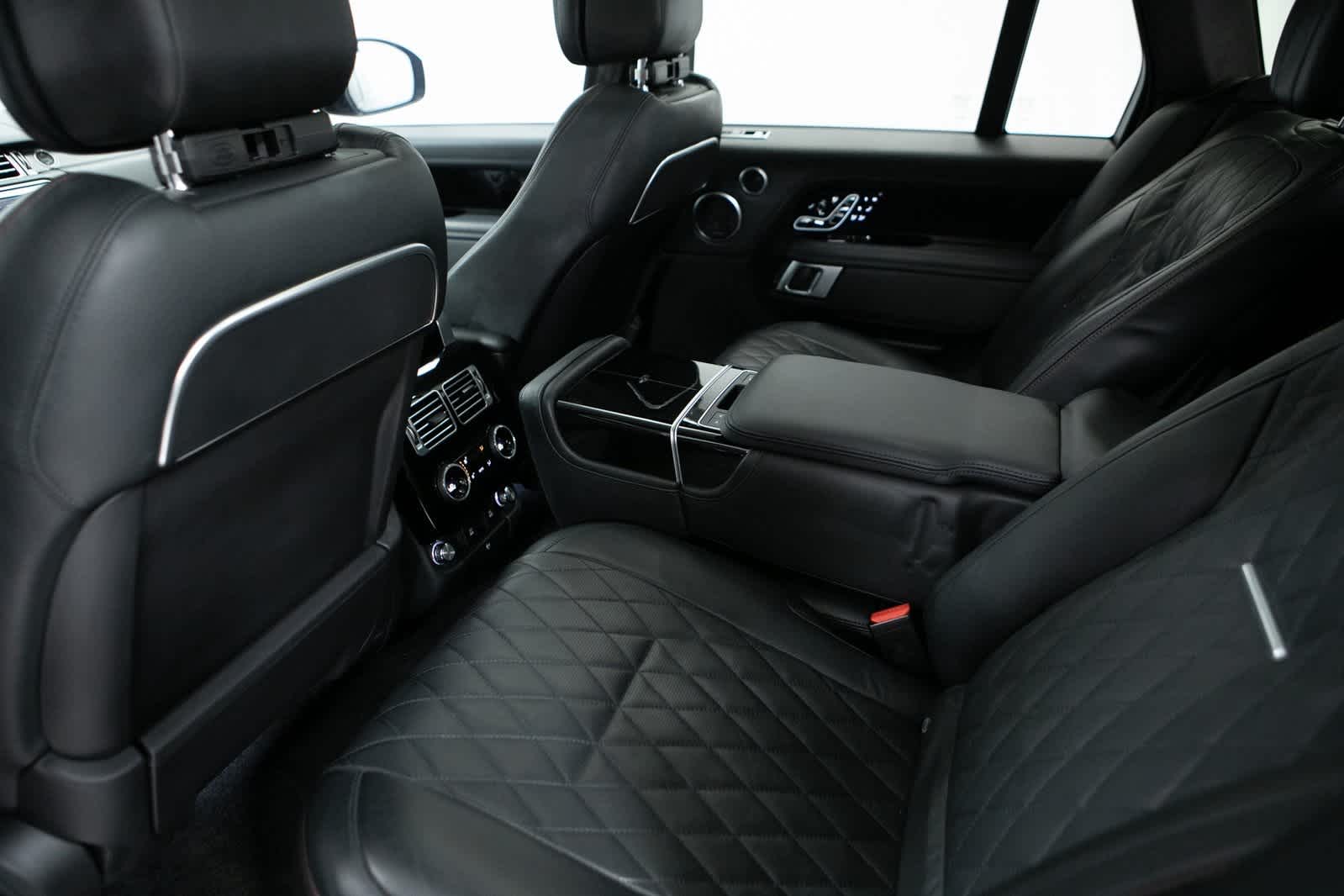 Thumbnail: 2021 Land Rover Range Rover - 27