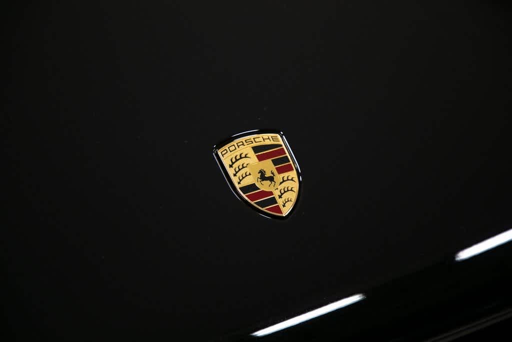 Thumbnail: 2025 Porsche Macan - 35
