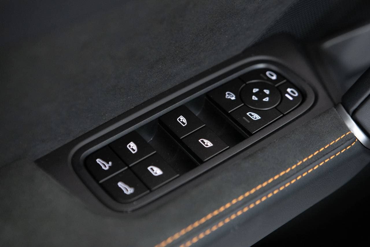 Thumbnail: 2026 Porsche Cayenne - 25