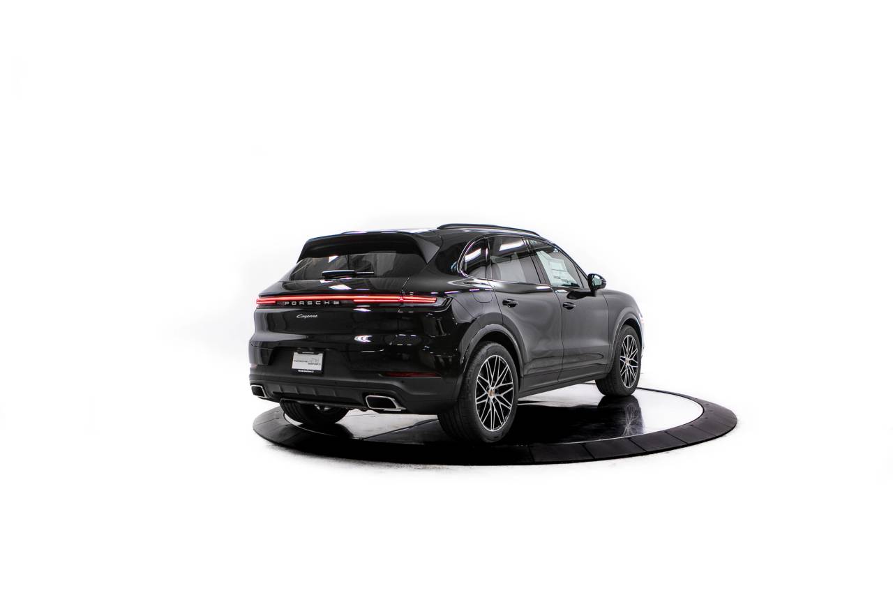 Thumbnail: 2026 Porsche Cayenne - 7