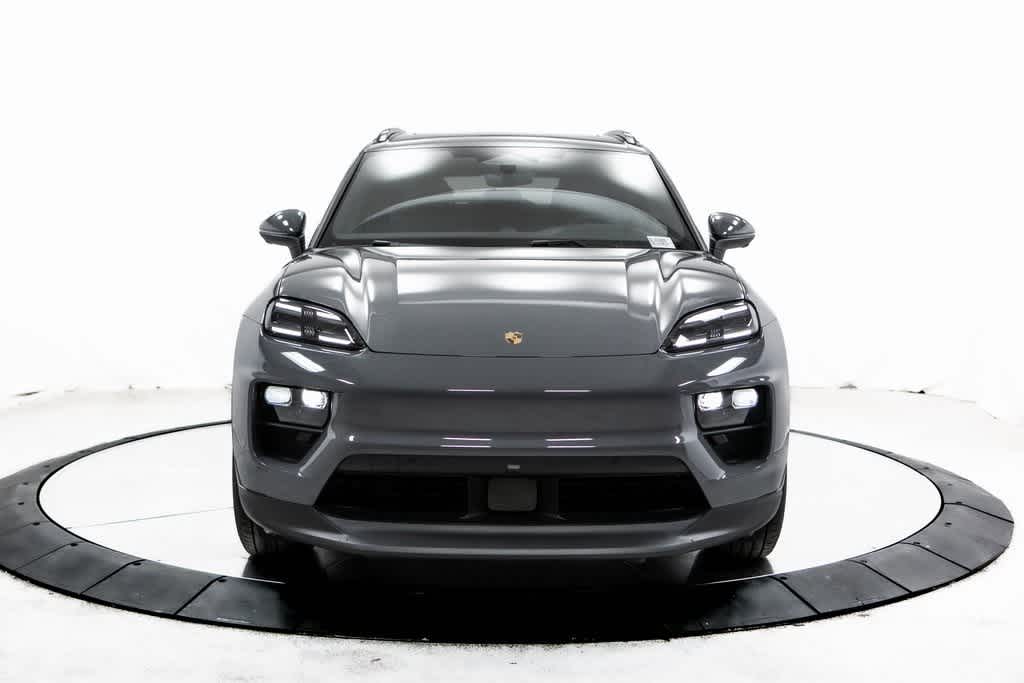 Thumbnail: 2025 Porsche Macan - 10