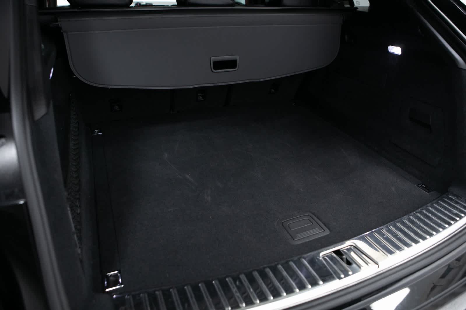 Thumbnail: 2023 Porsche Cayenne - 30