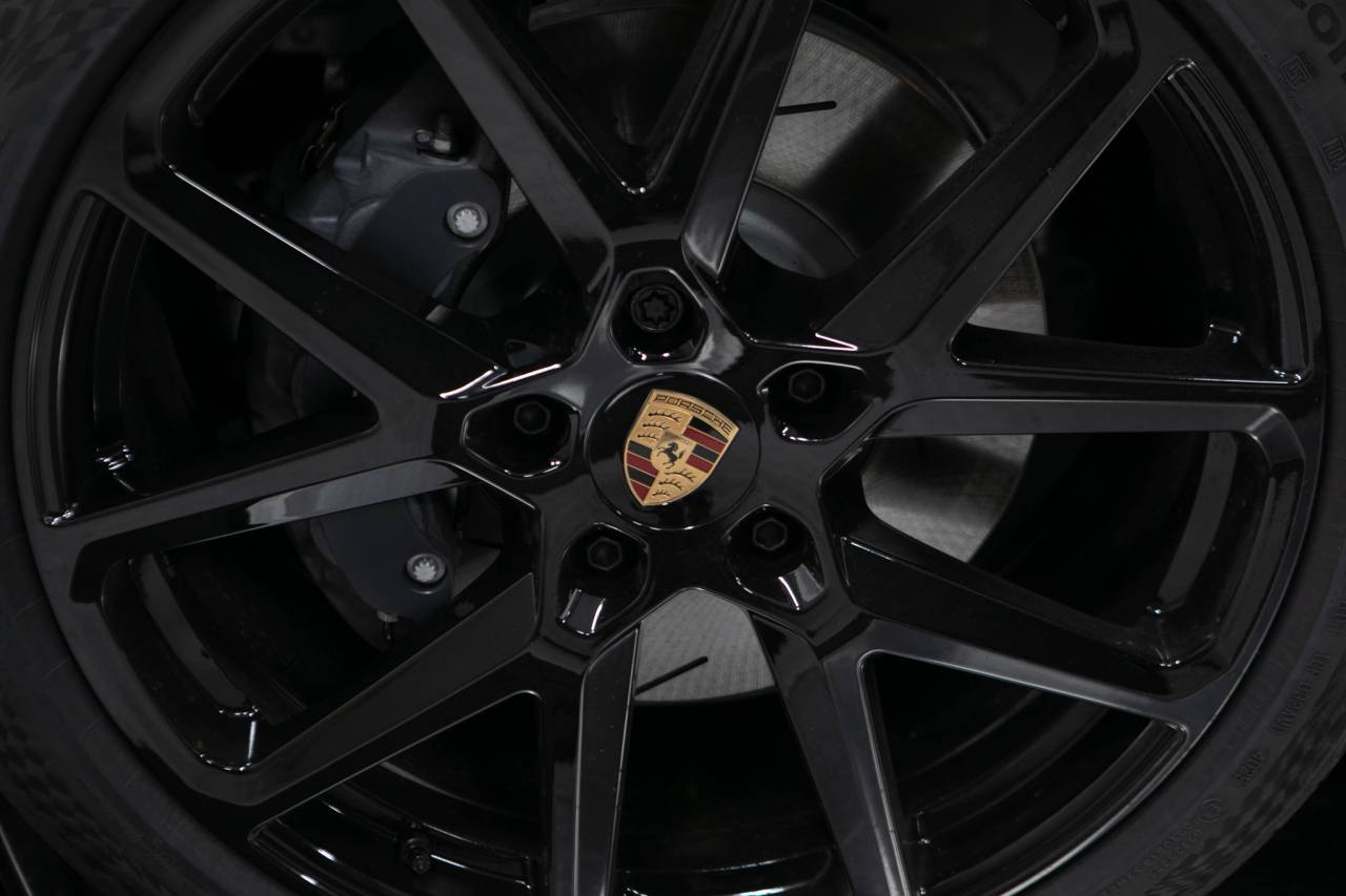 Thumbnail: 2026 Porsche Panamera - 11