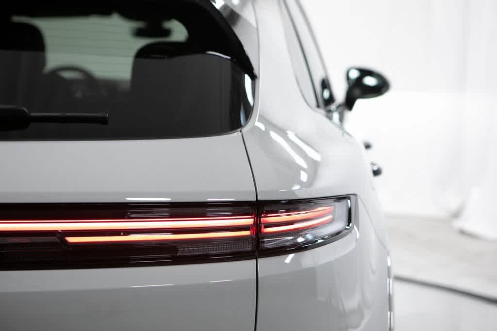 Thumbnail: 2025 Porsche Cayenne - 39