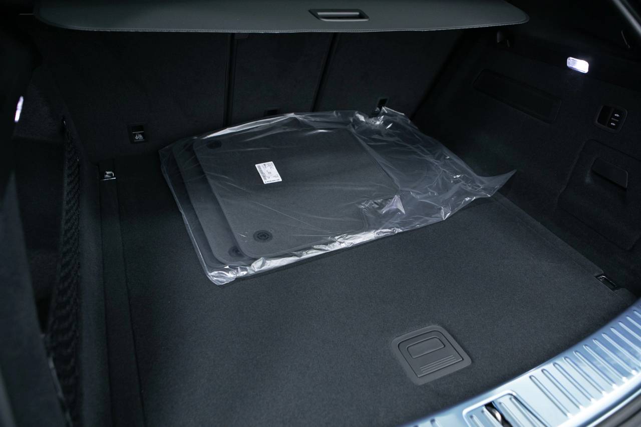 Thumbnail: 2026 Porsche Cayenne - 40