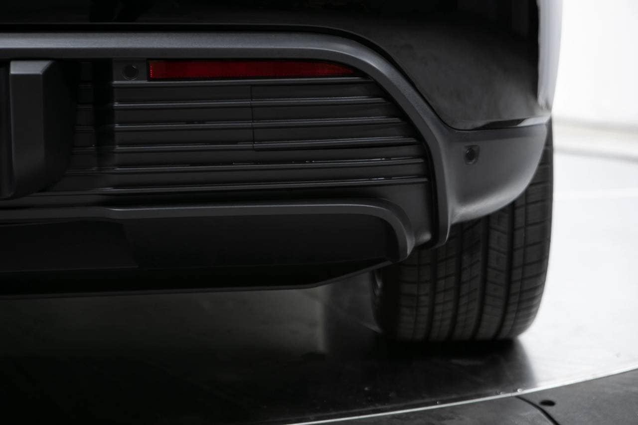 Thumbnail: 2026 Porsche Macan - 17