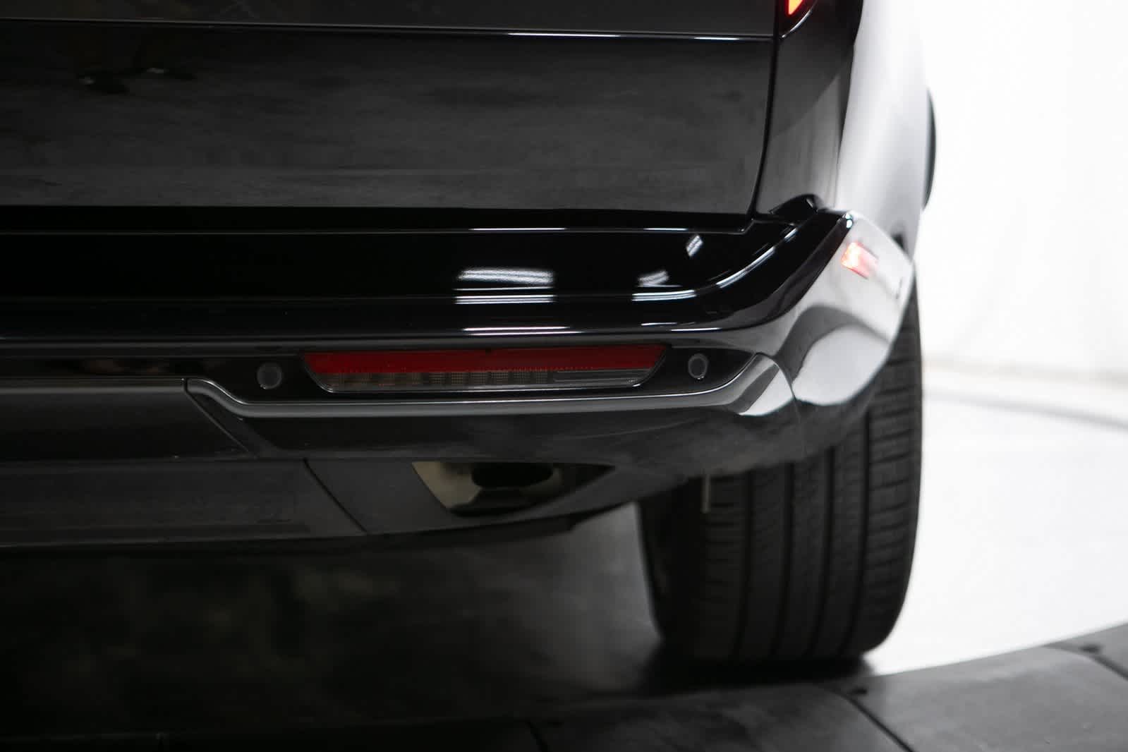 Thumbnail: 2023 Land Rover Range Rover - 35