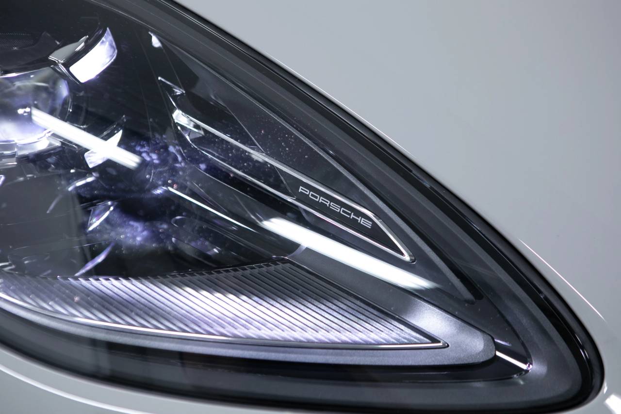 Thumbnail: 2026 Porsche Macan - 13