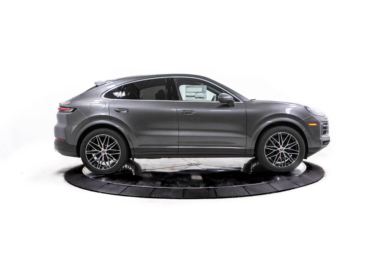 Thumbnail: 2026 Porsche  - 8