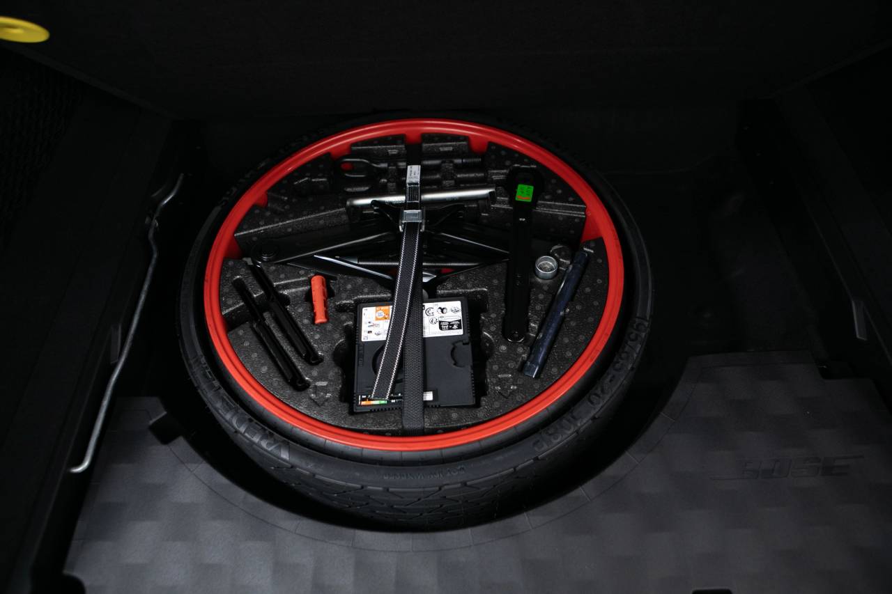 Thumbnail: 2026 Porsche Cayenne - 39