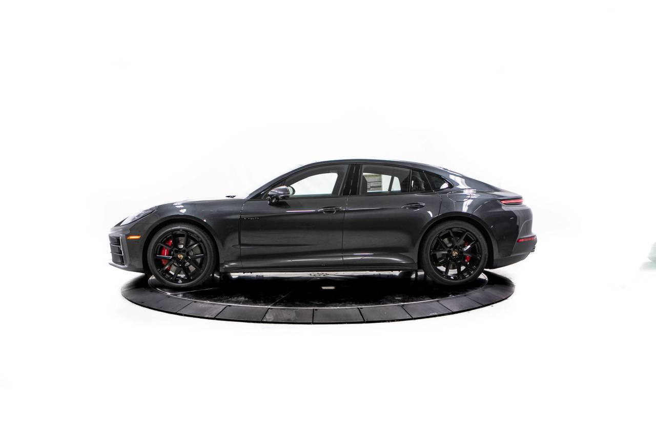 Thumbnail: 2026 Porsche Panamera - 2