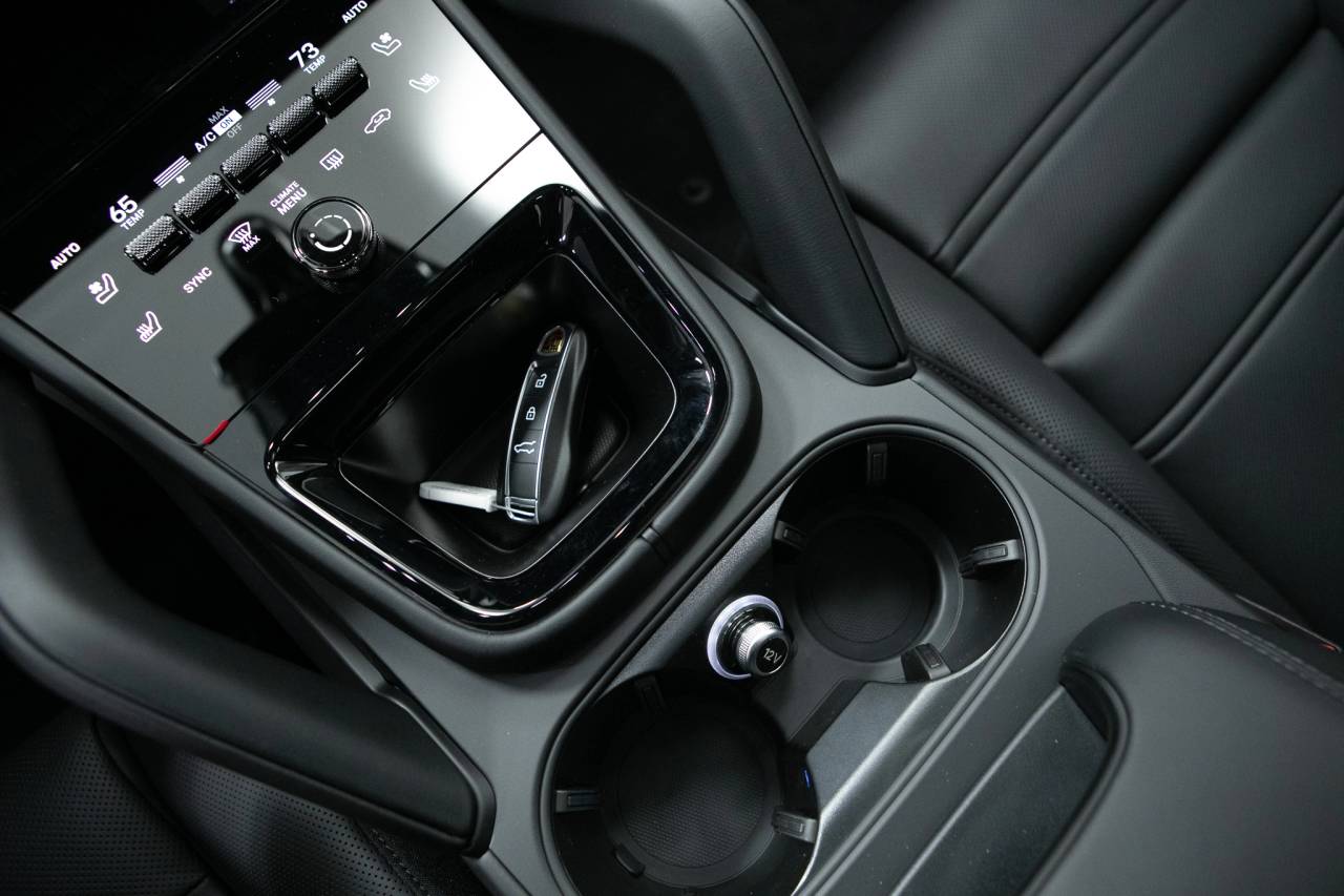 Thumbnail: 2026 Porsche  - 33