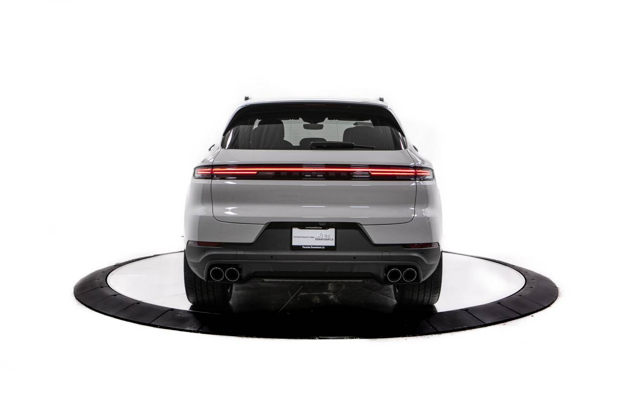 Thumbnail: 2026 Porsche Cayenne - 6