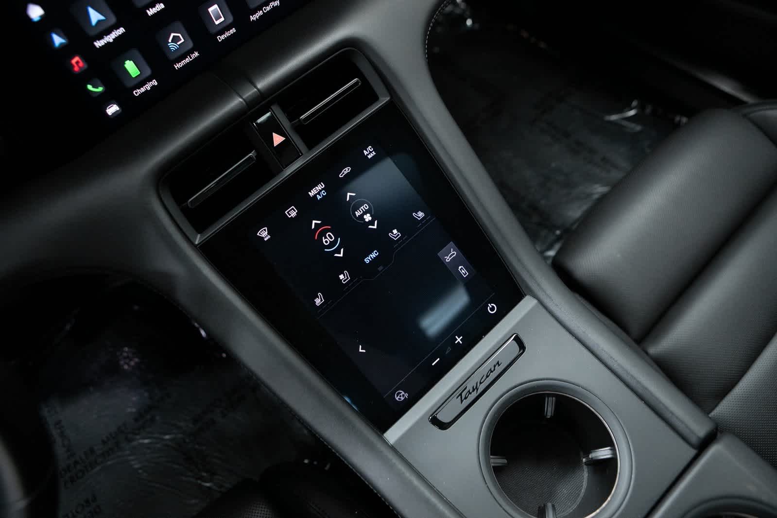 Thumbnail: 2022 Porsche Taycan - 21