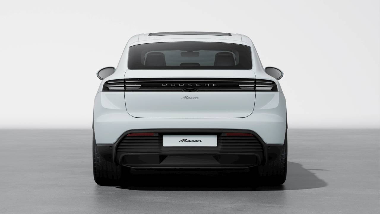 Thumbnail: 2026 Porsche Macan - 7